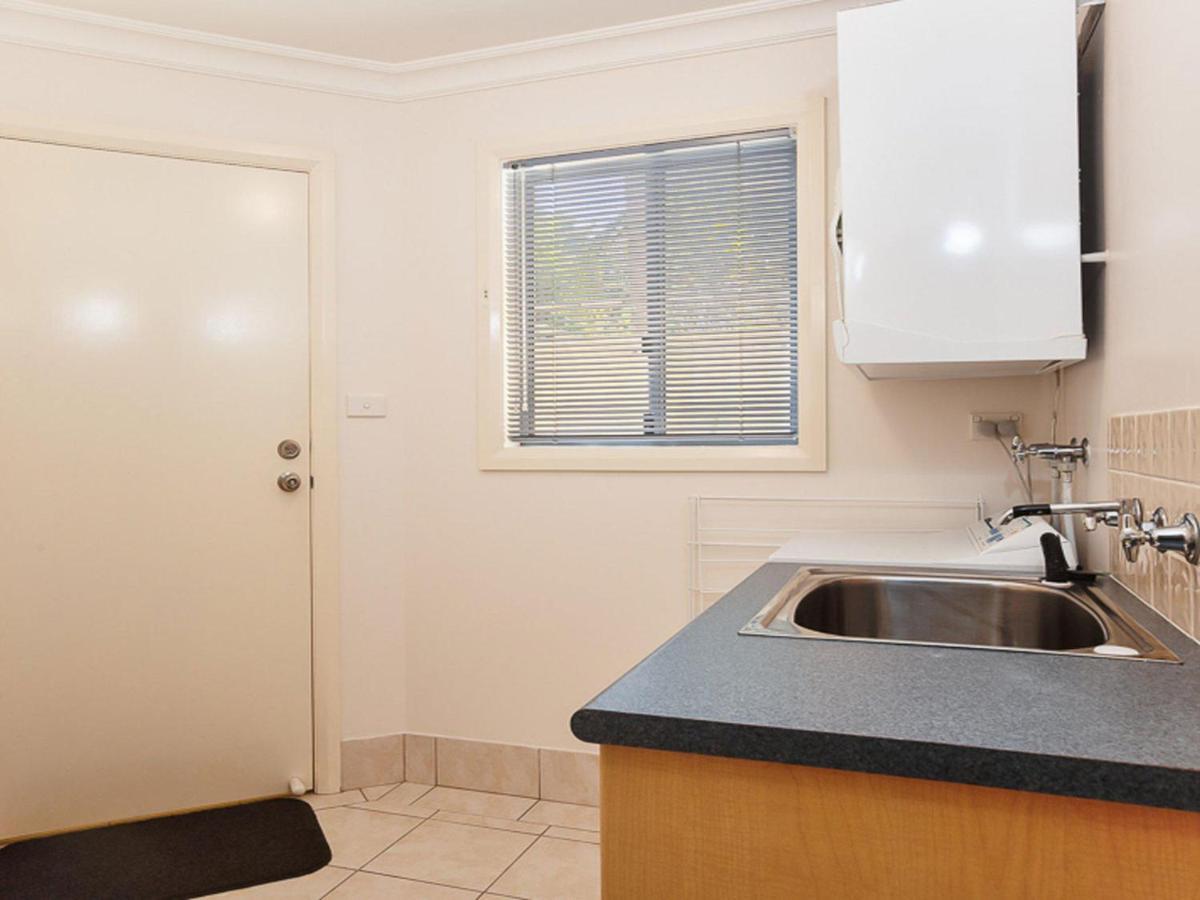 Sienna, 27A Christmas Bush Avenue - Duplex With Aircon, Wi-Fi And Close To Dutchie'S Beach Нельсон-Бей Екстер'єр фото